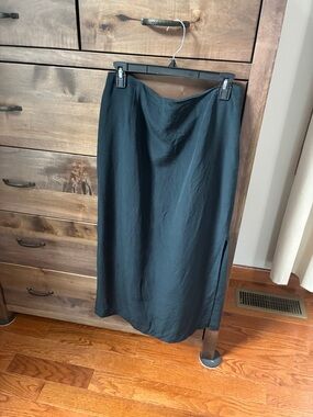 Jones New York Black Midi Slip Skirt with Side Slit